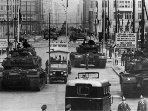 Checkpoint Charlie, Berlin, 1961