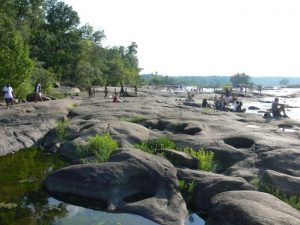 The large flat rocks of Belle Isle 