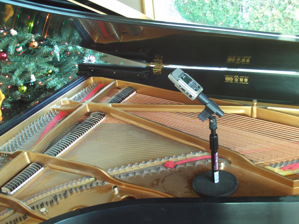 Zoom H2 used for recording acoustic piano piano recording via Zoom H2